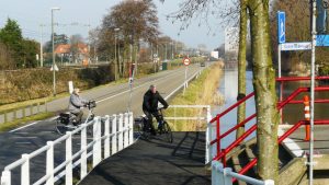 Overweg Alverna moet open