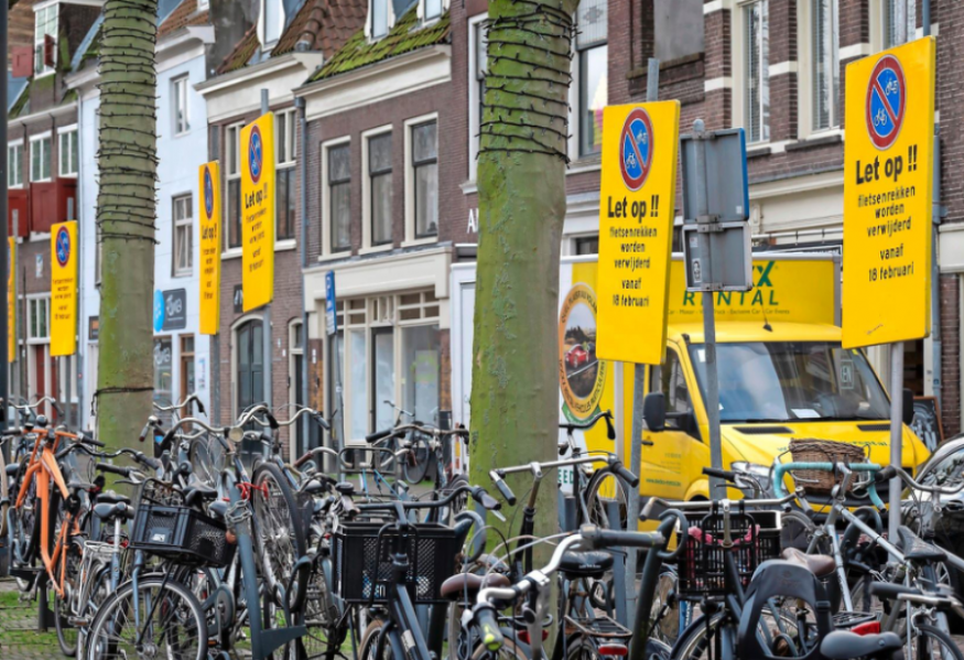 botermarkt:-fietsenrekken-maken plaats-voor-fietsparkeervakken